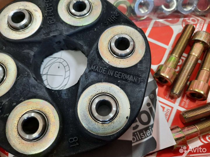 Муфта кардана Mercedes W201 W124 A2024101315