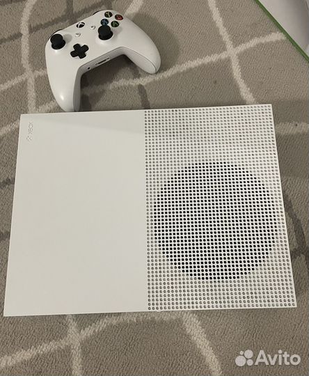 Игровая приставка Xbox One S 1TB + Игры