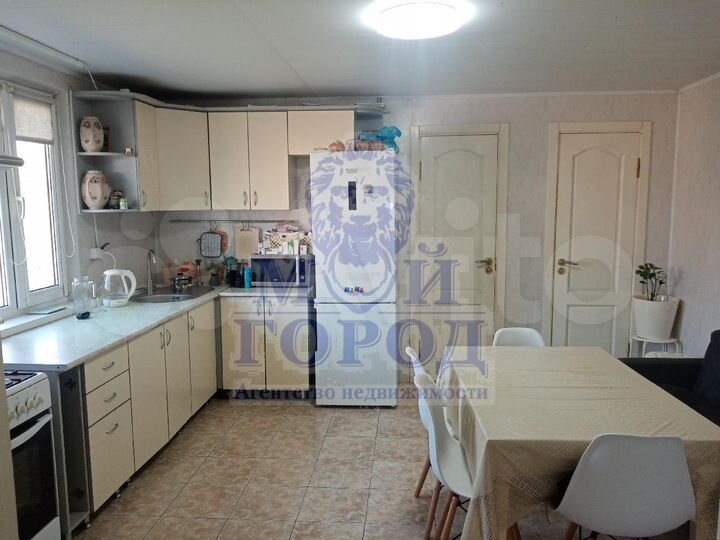 Дом 63 м² на участке 4 сот.