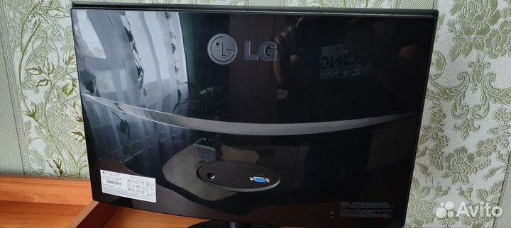 Монитор 22 дюйма LG