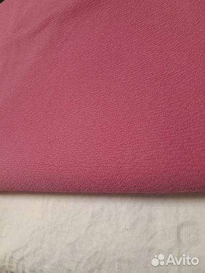 Отрез ткани 145 на 200 см.За весь