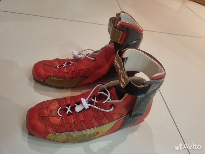 Лыжероллерные карбоновые ботинки Alpina skate