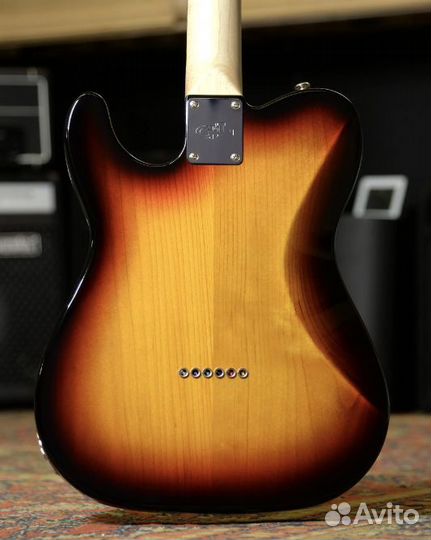 Электрогитара G&L USA + Аксессуары