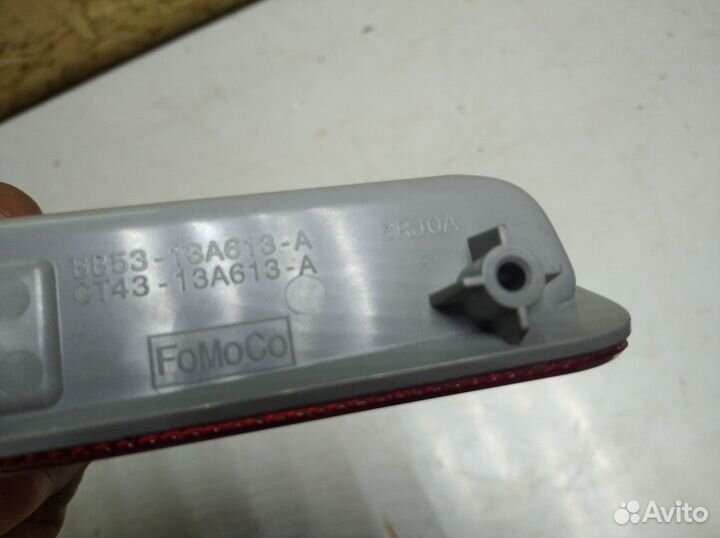 Стоп сигнал Ford Explorer 5 2011-2019