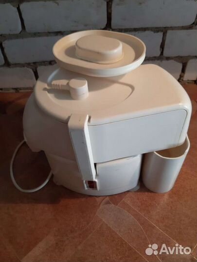 Соковыжималка свпп-201