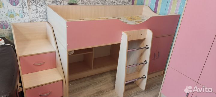 Детская кроватт-чердак с игровой зоной