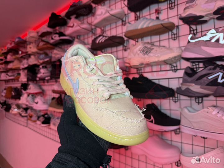 Nike SB Dunk Low Mummy