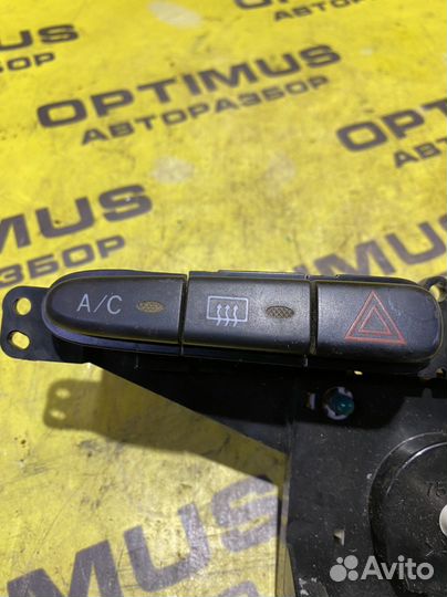 Блок управления климат-контролем Toyota Probox