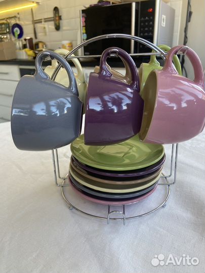 Набор чашек с блюдцами Bergner. 6 пар