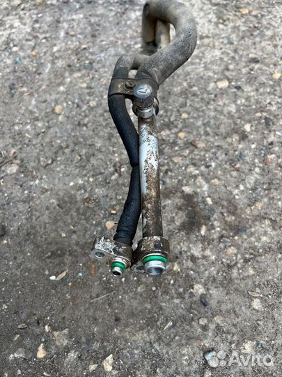 Трубка кондиционера Mazda Bt50 UN8F1 wlaa 2007