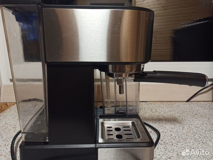 Кофеварка Рожковая Polaris PCM 1536E Adore Cappucc