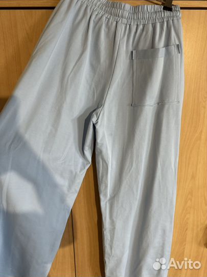 Костюм женский