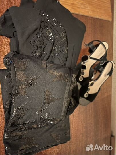 Вечерние платья и босоножки