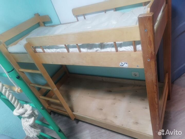 Двухъярусная кровать 140*60