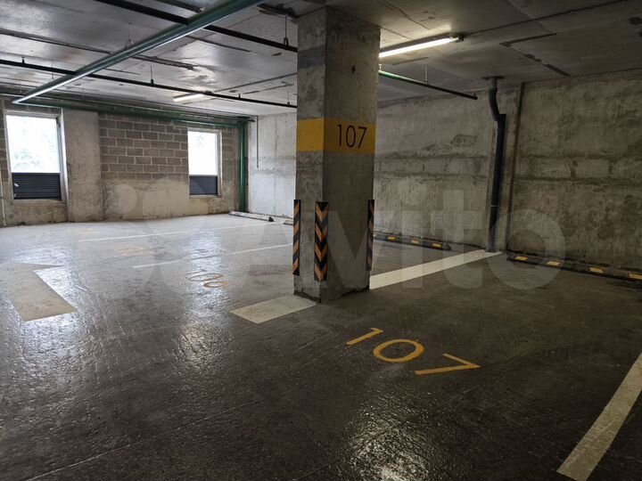 Машиноместо, 14 м²