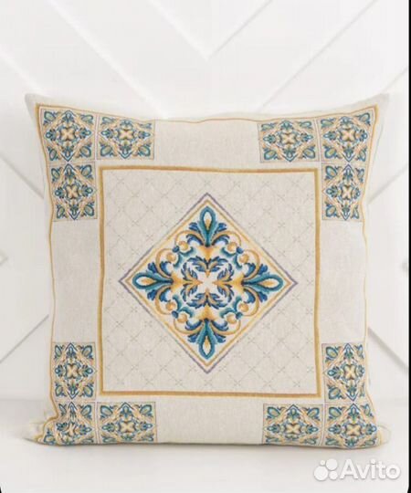 Наволочка гобелен новая