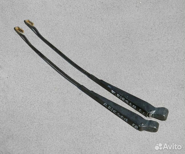 Поводок дворника Ford Fiesta 4