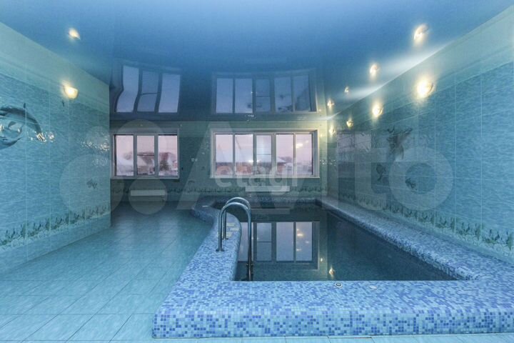 Коттедж 475,2 м² на участке 15 сот.