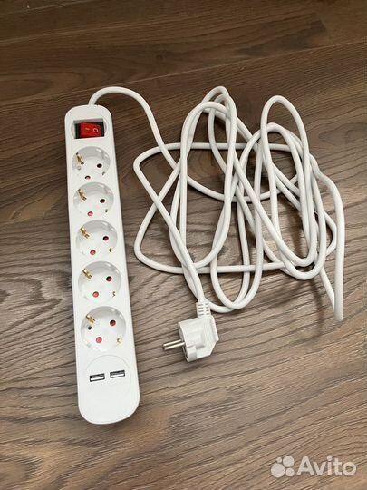 Удлинитель новый, 5 метров, 5 розеток