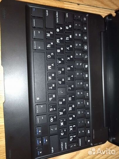 Чехол клавиатура Bluetooth для iPad 9.7