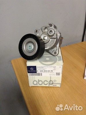 Натяжитель ремня грм. A6462000570 mercedes-benz