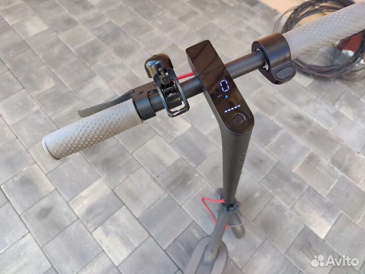 Электросамокат Xiaomi Mi Electric Scooter 1s