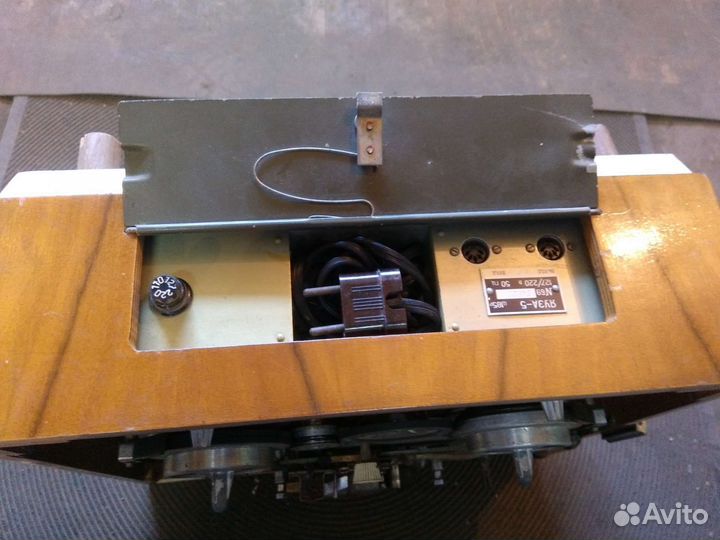 Магнитофон катушечный