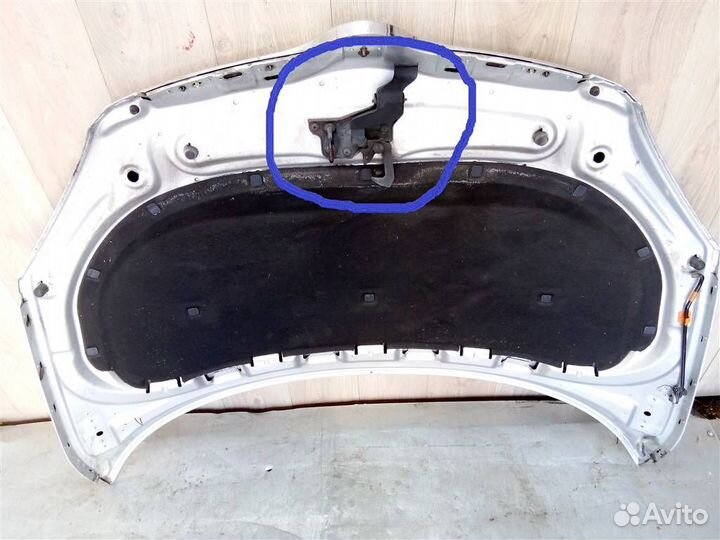 Замок капота от Skoda Fabia 2007-2015