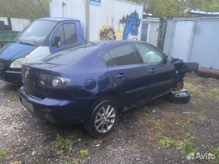 Mazda 3 2 МТ, 2008, битый, 225 000 км