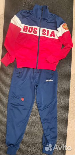 Спортивный костюм для мальчика 140