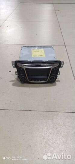 Штатная магнитола на Хендай Солярис 1