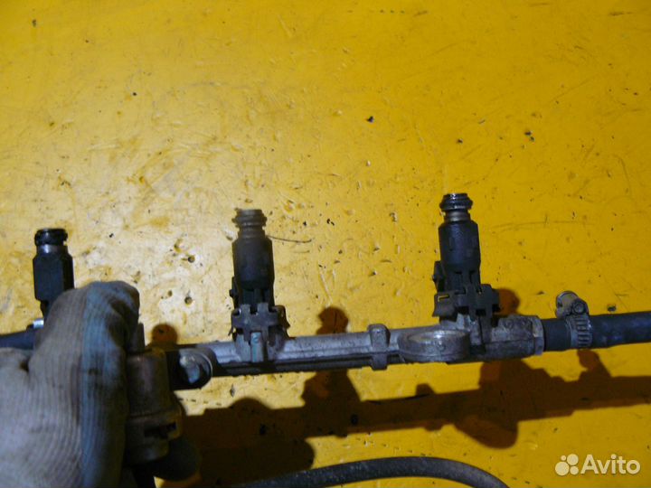 Топливная рампа в сборе Geely MK Cross 2013г