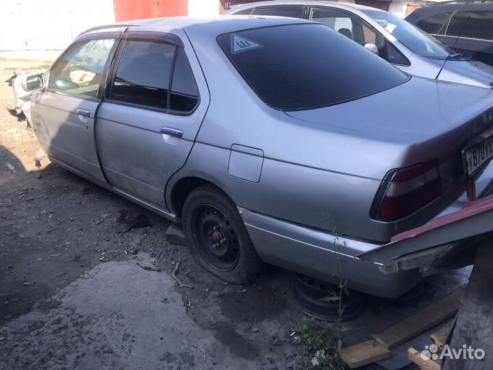 Двери Nissan Bluebird U14