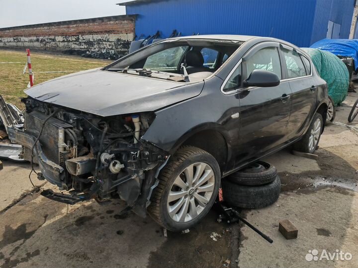 В разборе Opel Astra J 2011 A16XER АКПП