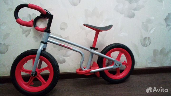 Детский беговел новый