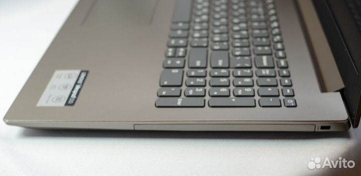 Игровой ноутбук Lenovo/ MX150 SSD i5-8th FullHD