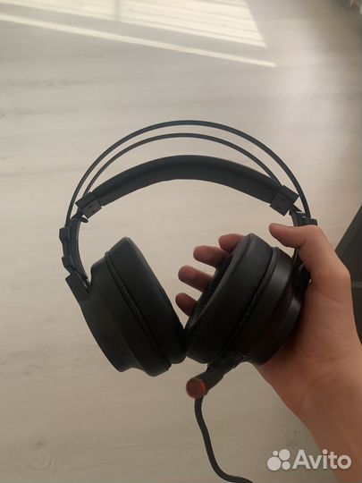 Проводные наушники