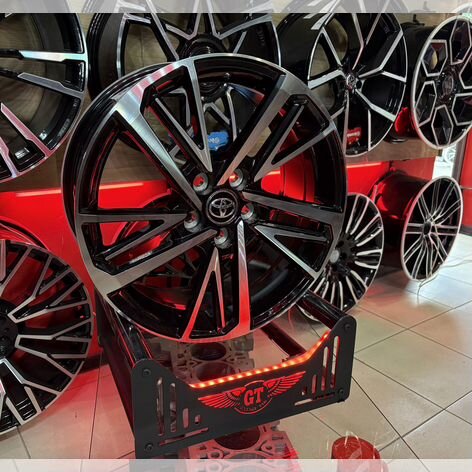 Литые диски Toyota 8×R18 5×114.3