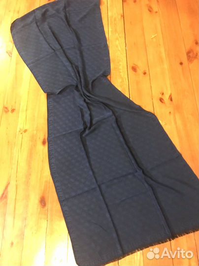 Палантин guess. Оригинал. Новый