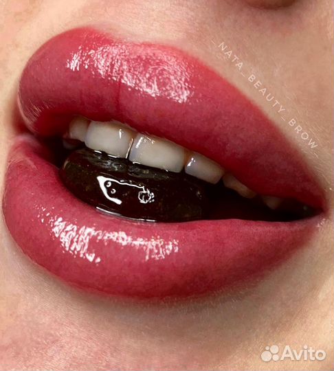 Перманентный макияж напыление губ,бровей