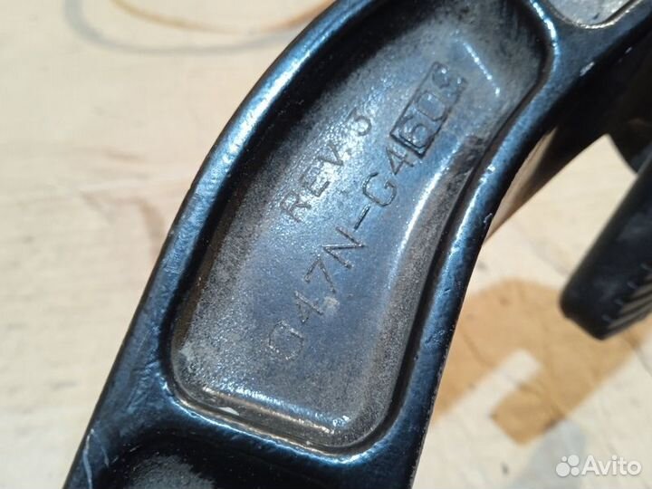 Педаль тормоза Infiniti QX56