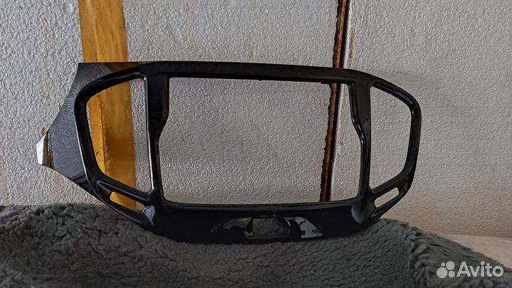 Продам рамку Ммс Веста