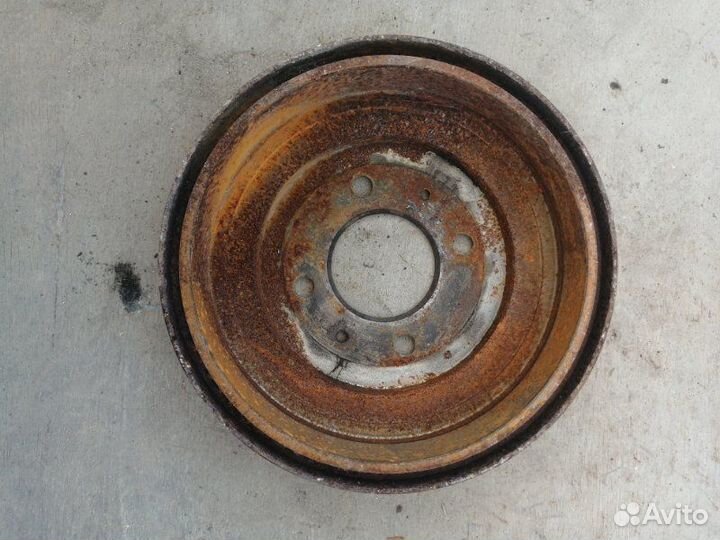 Тормозной барабан задний Mitsubishi Colt Z21 4A90
