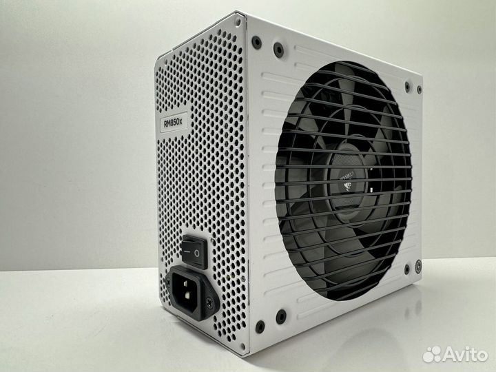 Блок питания Corsair RM850x White (850W/80+ Gold)