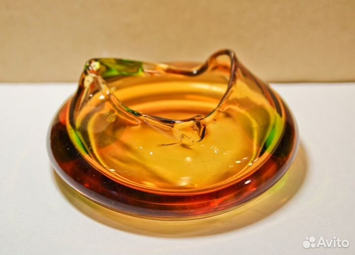 Пепельница стеклянная 