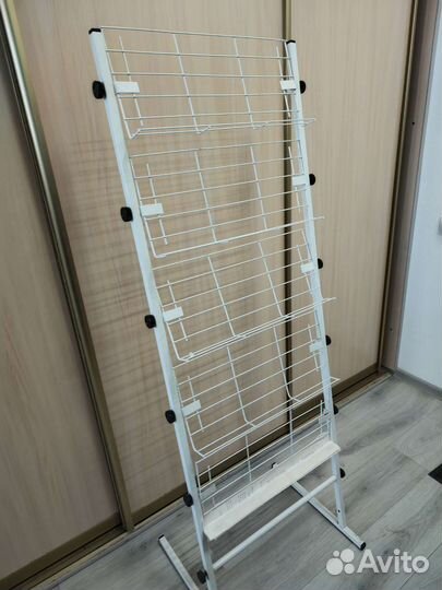 Стойка металлическая под журналы