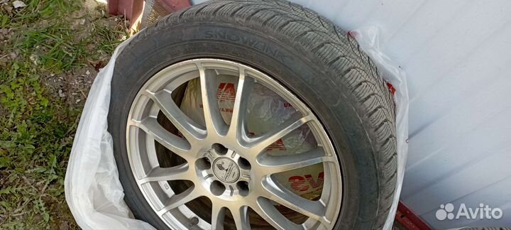 R17 Triangle Snowlink TWT02 215/50, PCD 5x100 DIA 54.1