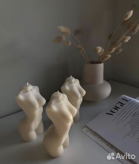 Аромасвеча женское тело