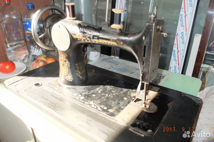 Раритетная швейная машинка Зингер