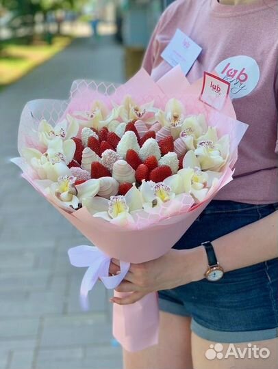 Букет из клубники в шоколаде